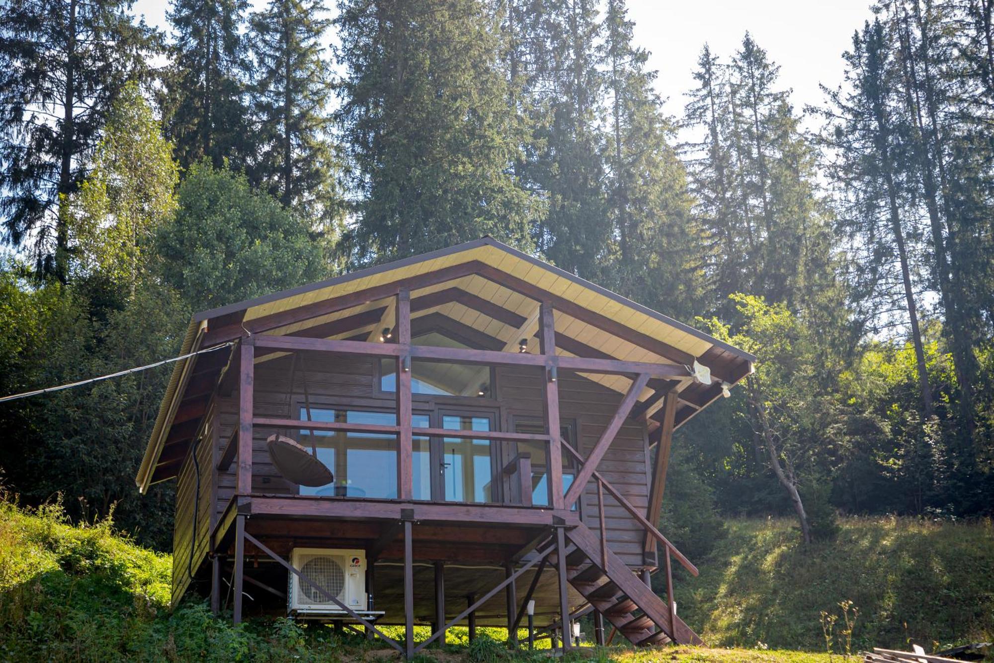 Hotel Lisoviy Zatyshok, Z Vidkrutum Litnim Baseynom Slavske Exterior foto