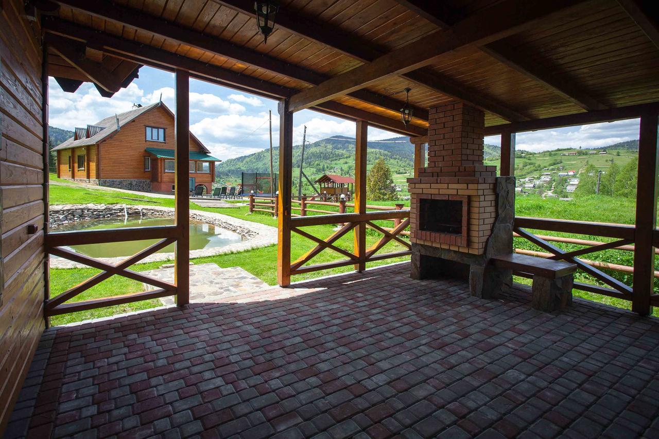 Hotel Lisoviy Zatyshok, Z Vidkrutum Litnim Baseynom Slavske Exterior foto
