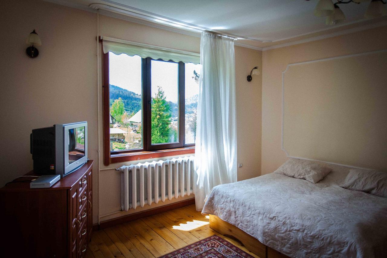 Hotel Lisoviy Zatyshok, Z Vidkrutum Litnim Baseynom Slavske Exterior foto